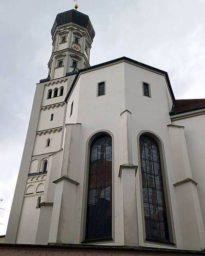 " KatholischeHeilig-Kreuz-Kirche" 