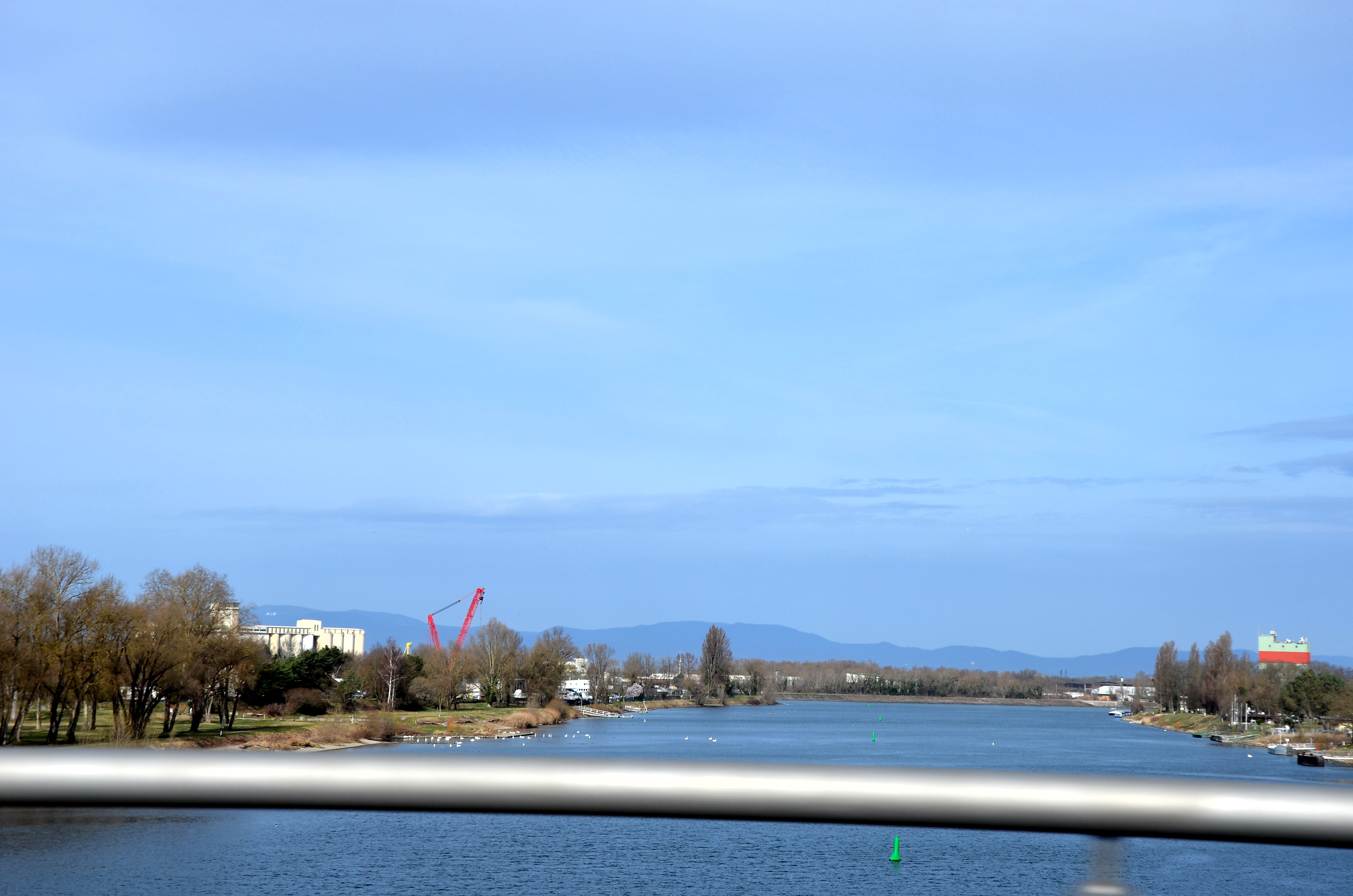wir überqueren den Rhein