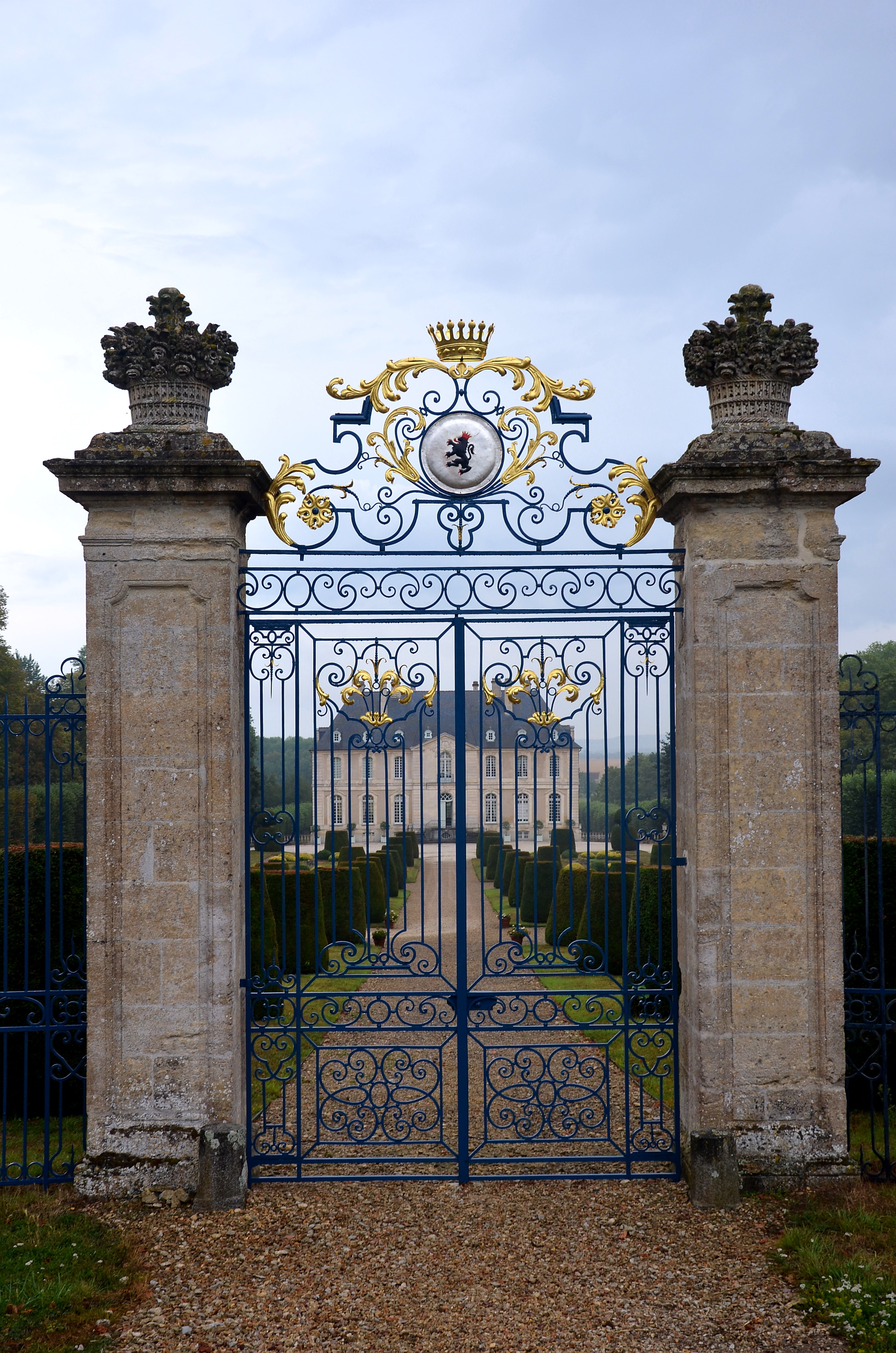 das Château de Vendeuvre, öffnet erst um 12h30