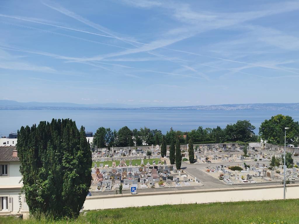 Blick vom Lidl in Evian