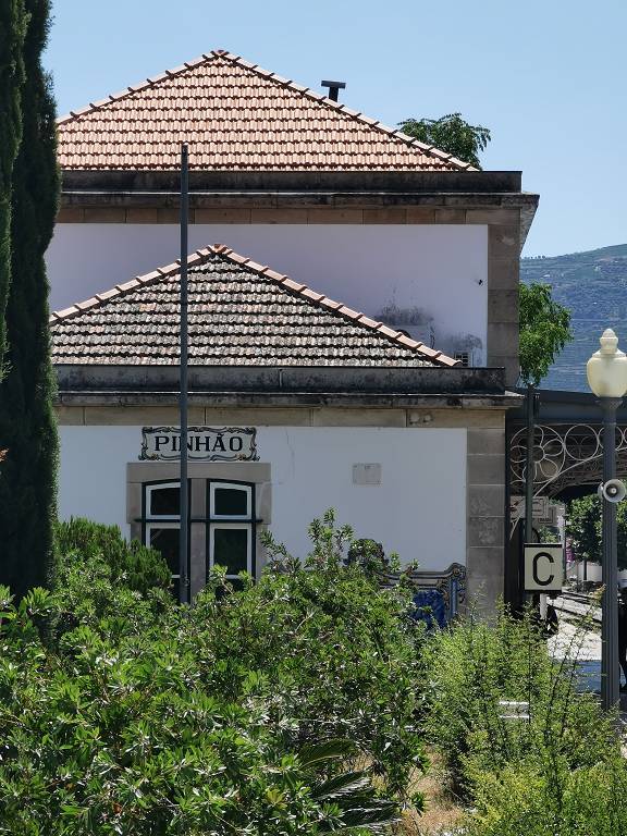 am Bahnhof von Pinhão
