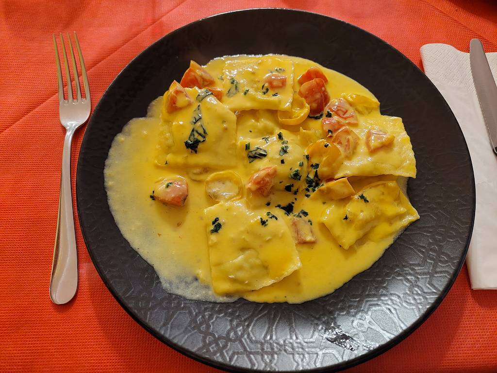 Abendessen im Rest.Novecento, Pizza piccante für Paul