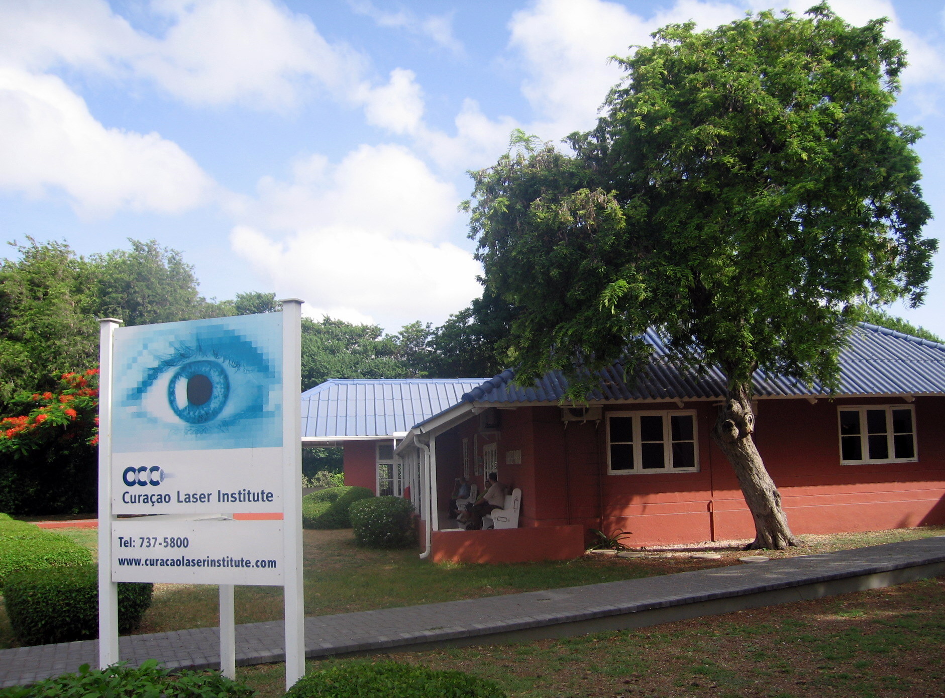 bei Dr. Spencer im Laser Institut