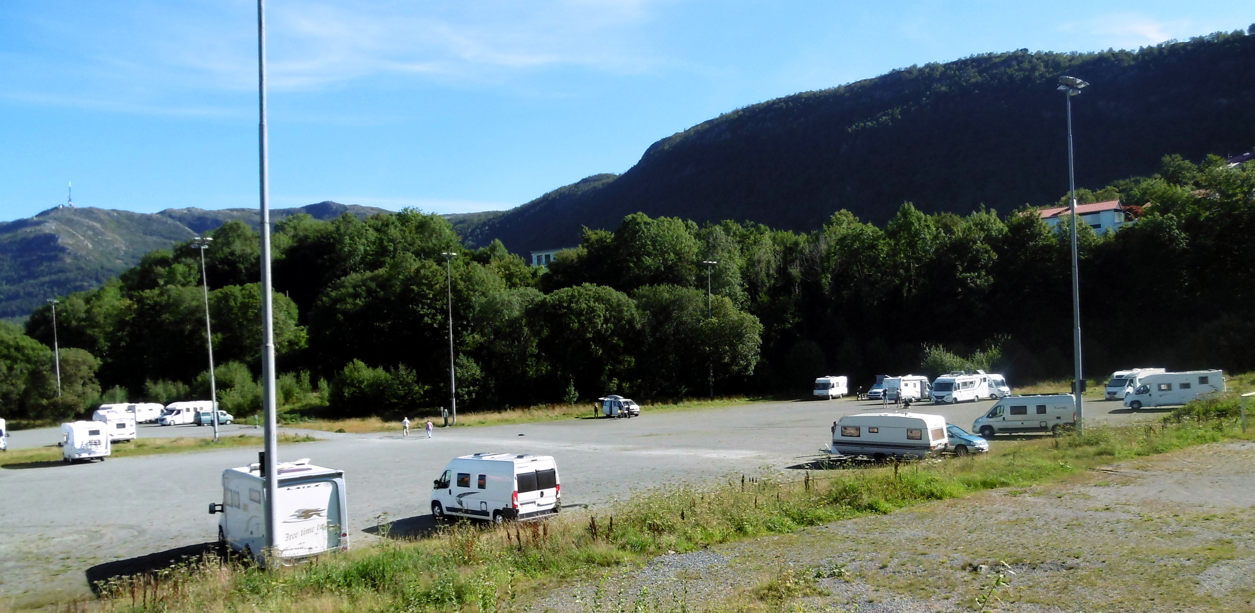 der Stellplatz in der Nähe von Bergen