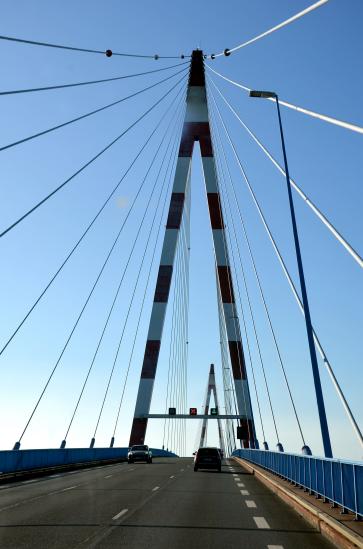 auf der Brücke