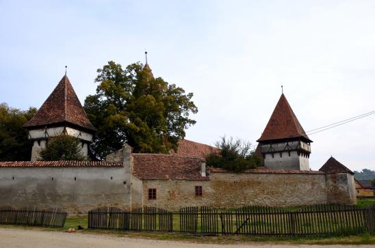 In Cincşor (auf Deutsch: Kleinschenk) besichtigen wir eine Kirchenburg