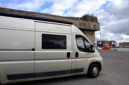 wir stehen direkt beim "Bunker"