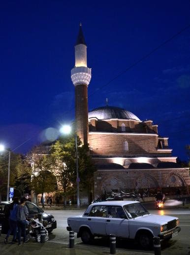 ie Banja-Baschi-Moschee in der Nacht