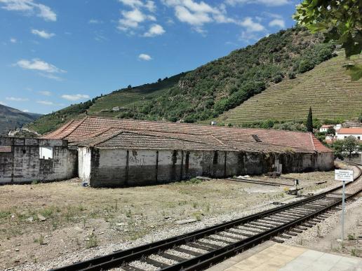 am Bahnhof von Pinhão