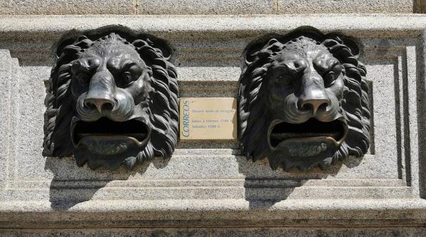 ein Briefkasten in Ávila