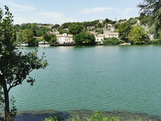 in Avignon einem der Rhône-Arme