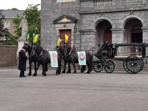in Cashel, Beerdigung