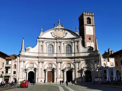in Vigévano, Piazza Ducale , die Kathedrale