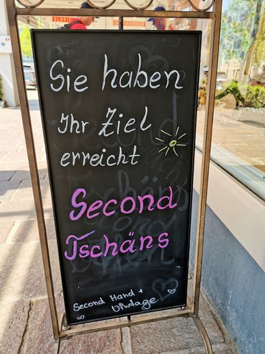 bei einem Second Hand Shop